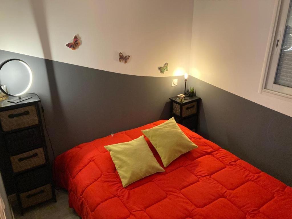 B&B Macchia Verdata Avec Piscine Монасья-д’Оллен Экстерьер фото